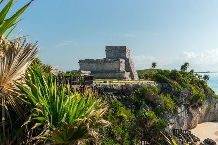 El Castillo, the central piece of the ancient Mayan ruins at Tulum, Mexico.の写真素材