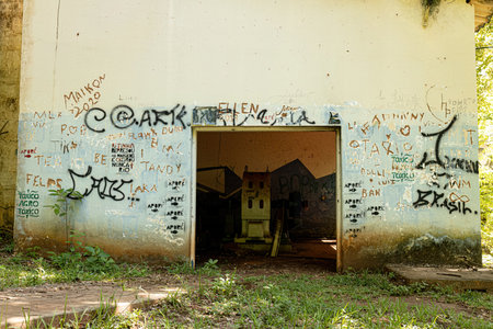 Cassilandia, Mato Grosso do Sul, Brazil - 01 26 2024: machine houses in ruins of the old hydroelectric plant of Salto do Rio Aporeのeditorial素材