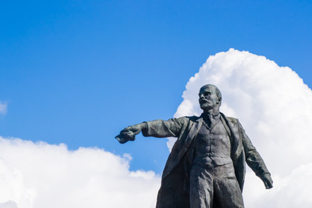 lenin monument soviet square russia statue russian