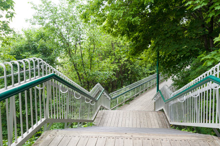 Governor's Promenade winds its way along bluff from Chateau Frontenac to Plains of Abrahamの写真素材