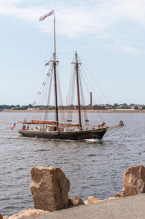 Fairhaven, Massachusetts, USA - August 19, 2019: Tall ship Roseway transiting New Bedford hurricane barrier for quick turnaround in Fairhavenのeditorial素材