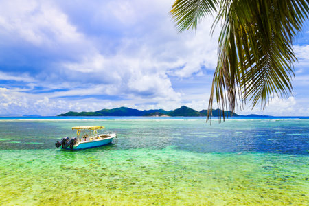 Tropical island and boat - nature backgroundの写真素材