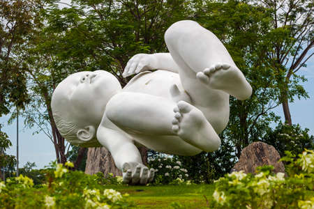 Statue Sleeping Child in Singapore - architecture and travel backgroundのeditorial素材