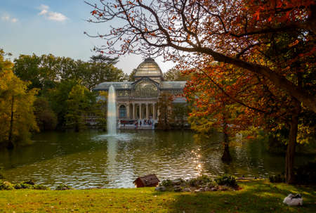 Crystal Palace at Retiro park - Madrid Spainのeditorial素材