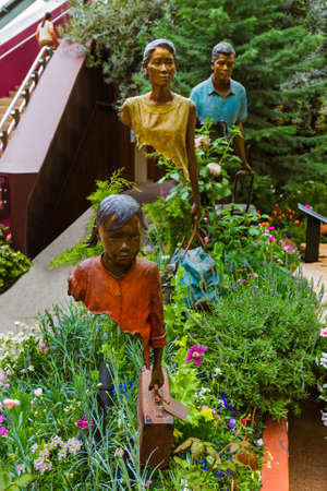 Statue in Flower Dome at Gardens by the Bay - Singaporeのeditorial素材