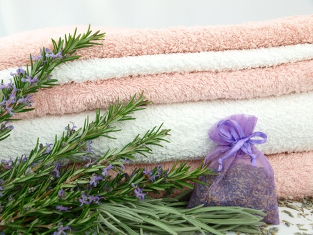  Bath towels with lavender plantの写真素材