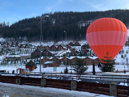 Hot air balloon in the ski resort of Bukovel, Ukraineの写真素材