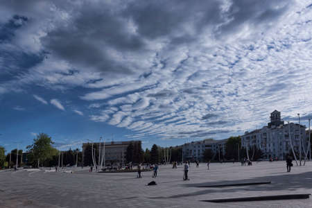 KRAMATORSK, UKRAINE - MAY 21, 2020: Main square of Kramatorsk. Dramatic cloudy skyのeditorial素材