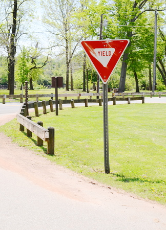 yield signの写真素材