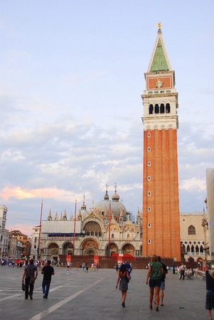 San Marco Square and the Campanile (bell tower)のeditorial素材
