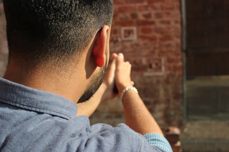 gun poseの写真素材