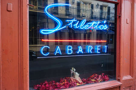 New Orleans - 04/16/2018: Stilleto Cabaret shop windowのeditorial素材