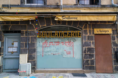 Clermont Ferrand - 08/24/2020: historical bakery Pain Paillasse, rue du Cheval Blanc burnt bakery in the old townのeditorial素材