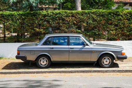 La Teste-de-Buch - 08/25/2020: beautiful retro Volvo 244 car parkedのeditorial素材