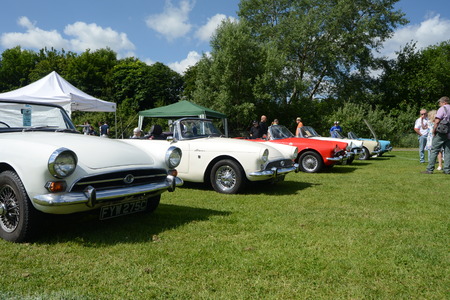 BROMLEY LONDONUK  JUNE 07 : BROMLEY PAGEANT of MOTORING. The biggest oneday classic car show in the worldのeditorial素材