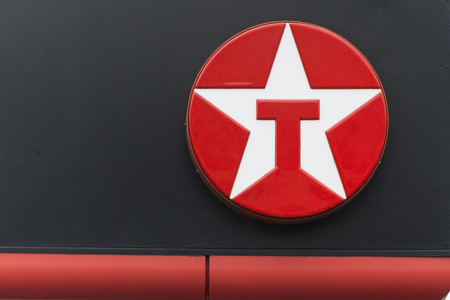 Texaco logo at petrol stationのeditorial素材