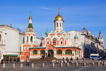 MOSCOW, RUSSIA - JANUARY 15, 2914: Russian orthodox church (Kazan Mother of God) on Red Square, Moscowのeditorial素材