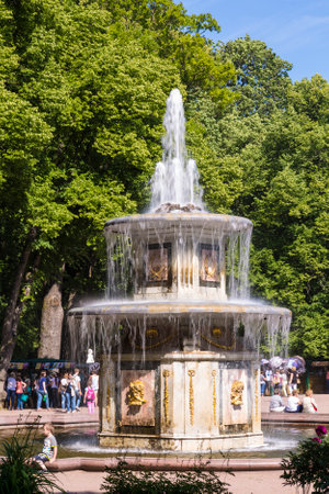 SAINT-PETERSBURG, RUSSIA - JULY 03, 2015: Roman fountains in the Lower chateau park. Peterhofのeditorial素材