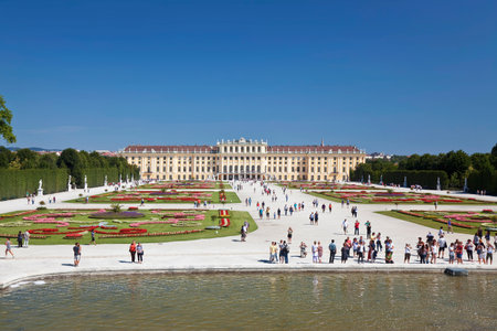 VIENNA, AUSTRIA - AUGUST 15, 2012:Beautiful view of famous Schonbrunn Palace with Great Parterre garden in Vienna, Austriaのeditorial素材