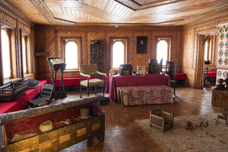 MOSCOW, RUSSIA - AUGUST 10, 2013: The Museum "Chambers in Zaryadye". Chambers of the Romanov boyars. Room the boyar. Women's half. Moscowのeditorial素材