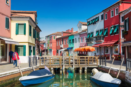 Bright colorful houses on Burano island on the edge of the Venetian lagoon. Venice, Italyのeditorial素材