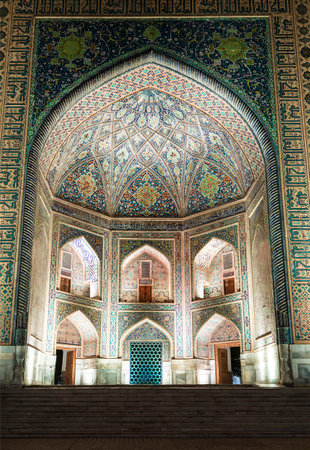 Registan square in Samarkand, Tillya-Kari madrasah (17th century). The fragment of main entrance portal. Uzbekistanのeditorial素材
