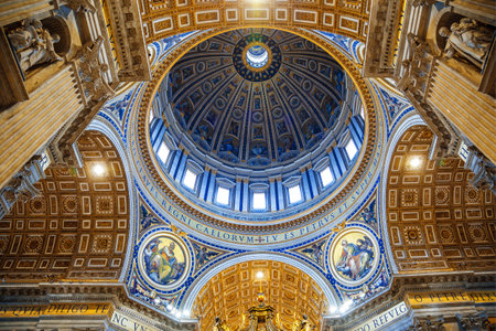 The interior of the Cathedral of St. Peter in the Vatican. The central domeのeditorial素材