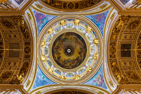 The interior of St. Isaac's Cathedral, the dome with frescoes and gilded stucco. Saint Petersburg, Russiaのeditorial素材