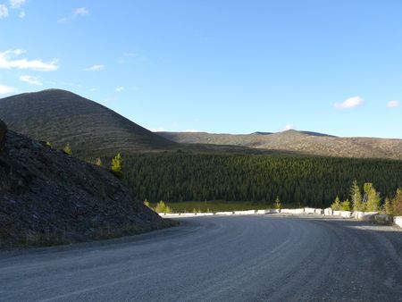 Road through a ridge of Sayan mountainsの写真素材