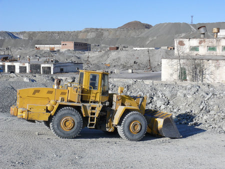 Face-to-face loader