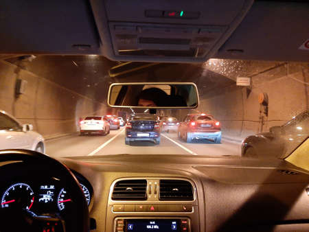 View from inside the car to the cars around.のeditorial素材