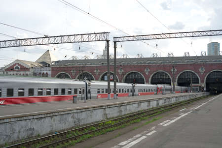 MOSCOW, RUSSIA-August 10, 2021: Kazansky railway station in Moscow in summer. Railway tracks and trains are visibleのeditorial素材