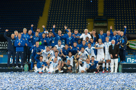 KHARKIV, UKRAINE - JULY 8, 2020: Dynamo Kyiv celebrating win in Ukraine Cupのeditorial素材