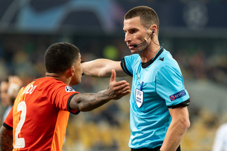 KYIV, UKRAINE - OCTOBER 27, 2020: Georgi Kabakov and Dodo during the football match of Group B of UEFA Champions League FC Shakhtar vs Internazionaleのeditorial素材