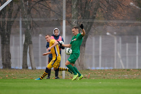 KHARKIV, UKRAINE - NOVEMBER 10, 2020: Football match of PFL Metallist-1925 - Prikarpattyaのeditorial素材