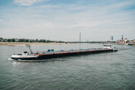 DUSSELDORF, GERMANY - 13 AUGUST 2020: The boat in the Rhine in DÃ¼sseldorfのeditorial素材