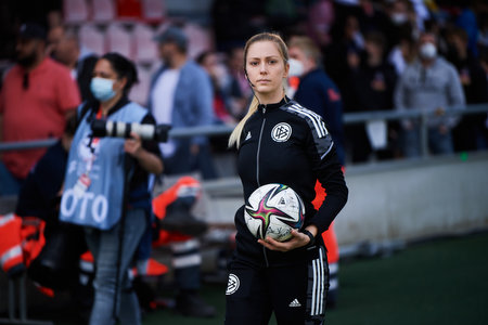 GERMANY, KÃLN - MARCH 27, 2022: The match Frauen Bundesliga FC KÃ¶ln vs FC Bayer 04のeditorial素材