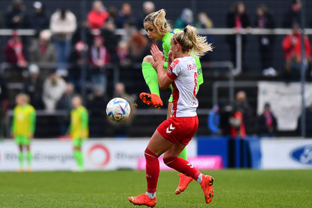 GERMANY, COLOGNE - NOWEMBER 27, 2022: The match of Women Bundesliga 1.FC Koeln Frauen vs VfL Wolfsburg Frauenのeditorial素材