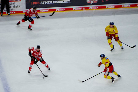COLOGNE, GERMANY - JANUARY 2, 2023: Hockey match DEL KÃ¶lner Haie - DÃ¼sseldorfer EGのeditorial素材