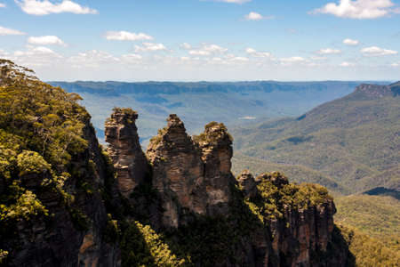 Three Sisters is the Blue Mountains' most Impressive landmark. Located at Echo Point Katoomba, New South Wales, Australiaの写真素材