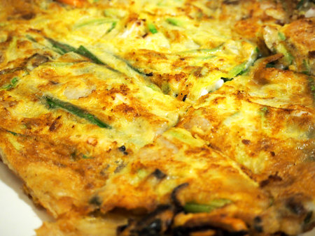 Closeup of Korean seafood pancake (pajeon)の写真素材