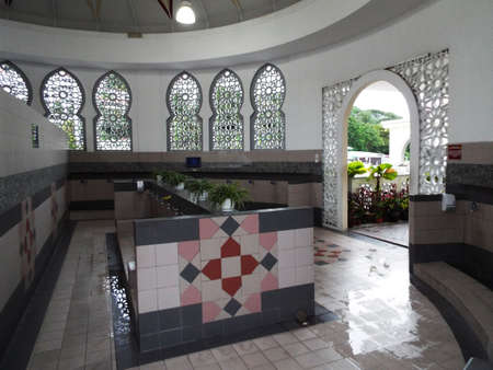Penang, Malaysia, November 30, 2017: Tanjung Bungah Floating Mosque ablution area. Penang. Malaysiaのeditorial素材