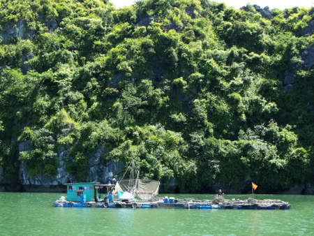 Ha Long Bay, Vietnam, June 23, 2016: Houseboat used by fishermen in Ha Long Bay. Vietnamのeditorial素材