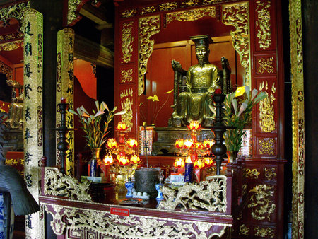 Hanoi, Vietnam, June 16, 2016: Altar with a deity inside the Temple of Literature. Hanoiのeditorial素材