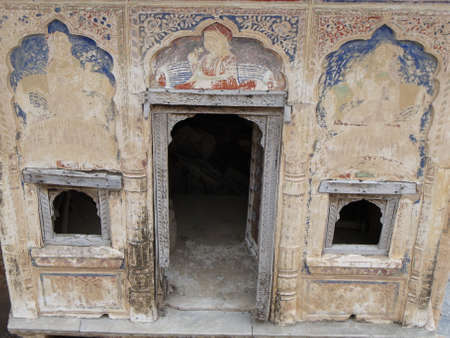 Mandawa, Rajasthan, India, August 11, 2011: Old doors and windows in an ancient palace or haveli in Mandawa, Rajasthan, Indiaのeditorial素材