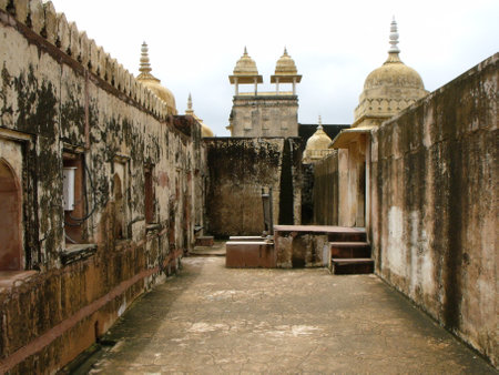 Amber fort, Jaipur, Rajasthan, India, August 17, 2011: Domes on the highest part of the Amber fort in Jaipur, Indiaのeditorial素材
