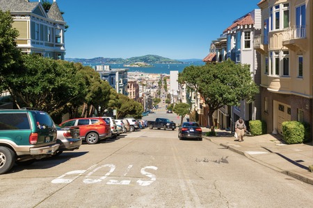SAN FRANCISCO, USA - March 30, 2019: Taylor Street in San Francisco on a sunny spring day. California, USAのeditorial素材