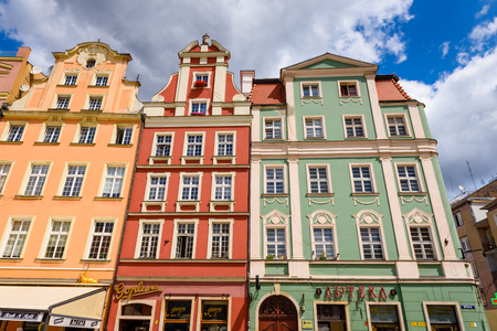 WROCLAW, POLAND - July 17, 2019: Famous Wroclaw frontages of historical tenement houses around the Market Squareのeditorial素材