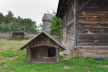 Old dog kennel in the Folk Culture Museum in Osiek by the river Notec, the open-air museum presents polish folk culture. Poland, Europeのeditorial素材