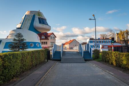 Darlowko, Poland - October 30, 2016: Pedestrian footbridge over Wieprza river in Darlowko city on the Polish coast. Europe.のeditorial素材
